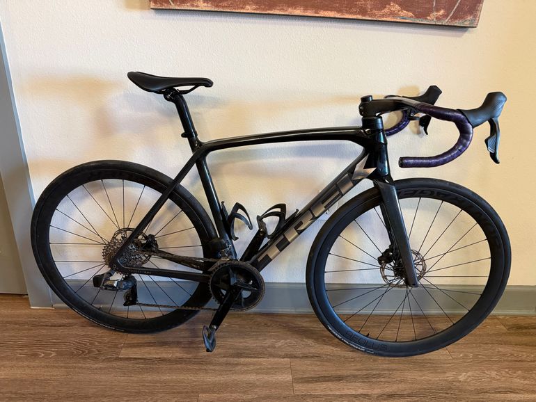 Used Trek Émonda SLR 6 AXS 2024 2024 Road & Gravel, Black — image 2 of 4