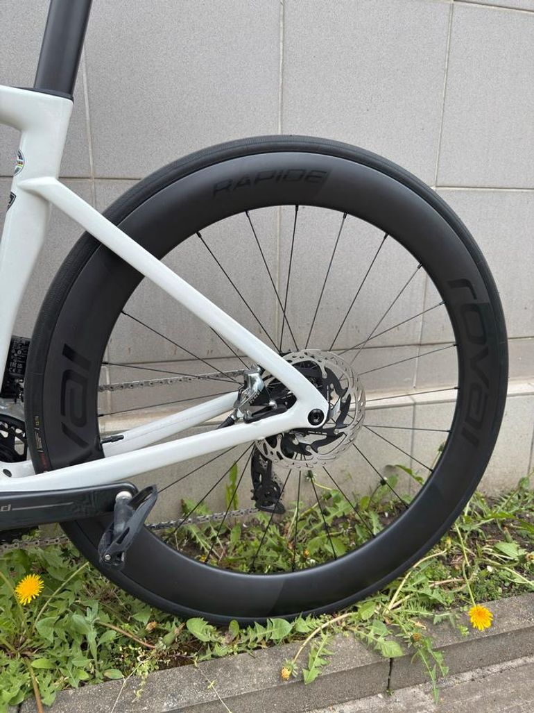 Used Specialized Specialized Tarmac Sl7 Pro Sram Red 2024 Road & Gravel, White — image 8 of 9