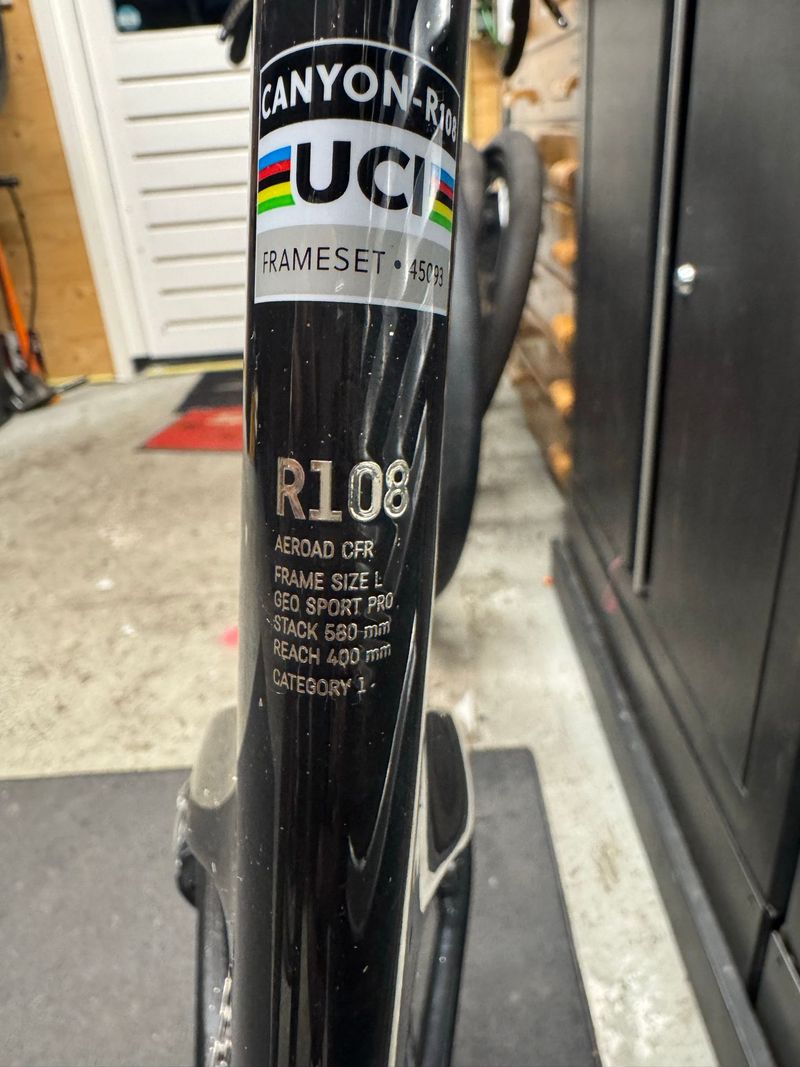 Gebrauchtes Canyon Aeroad CFR AXS 2026 2026 Road & Gravel, Schwarz — Bild 7 von 16
