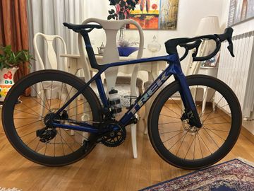 Gebrauchtes Trek Madone SRAM Force eTap AXS 2025 Road & Gravel, Blau — Bild 5 von 6