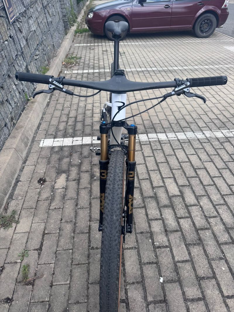 Używany Pinarello Dogma SRAM XX1 Eagle AXS 2024 Mountainbike — zdjęcie 4 z 16