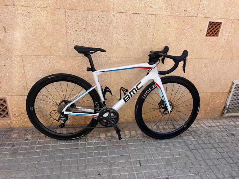Used BMC Roadmachine Shimano Ultegra 2018 Road & Gravel — image 2 of 11
