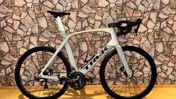 Trek, Madone SLR 6 Disc 2019