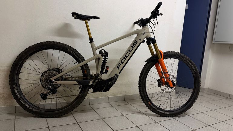 Used Focus Sam Shimano XTR 2022 Mountainbike, Orange — image 2 of 9