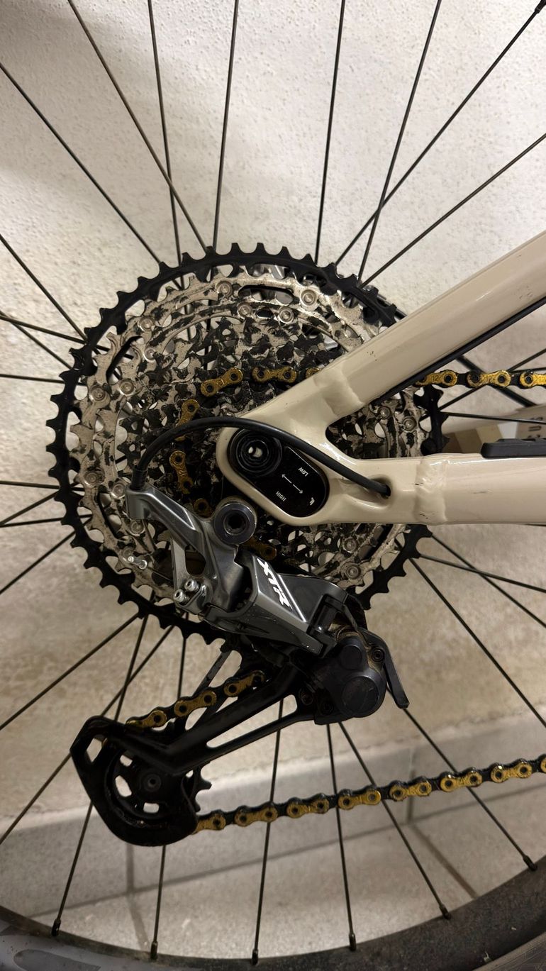 Used Focus Sam Shimano XTR 2022 Mountainbike, Orange — image 6 of 9