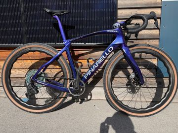 Pinarello Grevil SRAM Red eTap AXS 2025 Road & Gravel d'occasion