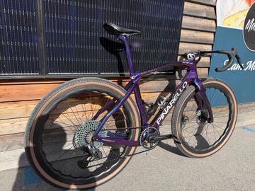 Pinarello Grevil SRAM Red eTap AXS 2025 Road & Gravel d'occasion — image 2 sur 17