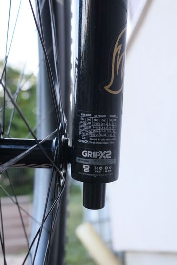 Käytetty Rocky Mountain Slayer SRAM X01 Eagle 2025 Mountainbike — kuva 8 / 11