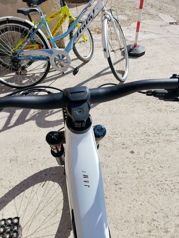 Used Focus Jam Shimano Deore 2025 Mountainbike, White — image 6 of 9