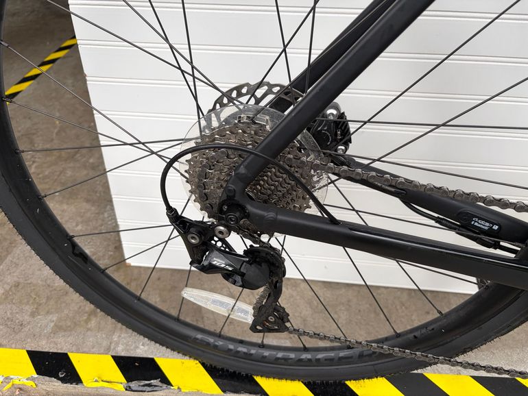 Used Trek Domane+ AL 5 2024 2024 Road & Gravel, Black — image 9 of 12