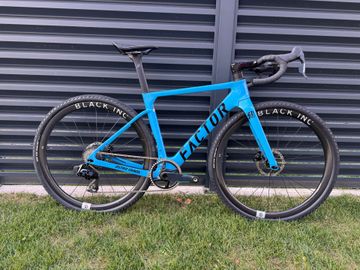 Used Factor Ostro SRAM Force eTap AXS 2025 Road & Gravel