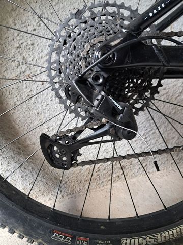 Used Mondraker RAZE 2023 2023 Mountainbike, Black, 29 — image 10 of 11