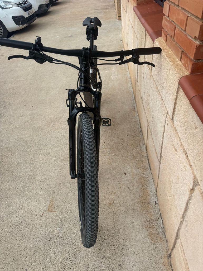 Used Orbea ALMA M51 2023 2023 Mountainbike, Black, 29 — image 4 of 4