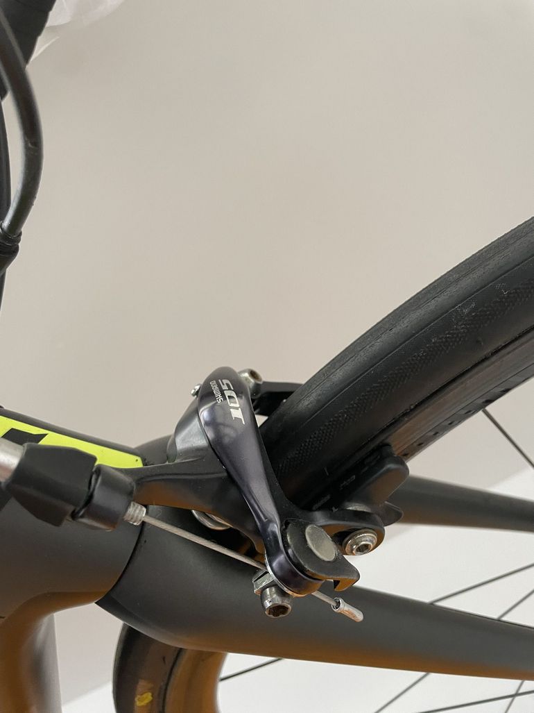 Used Giant Giant Custom Shimano 105 2017 Road & Gravel, Black — image 5 of 6