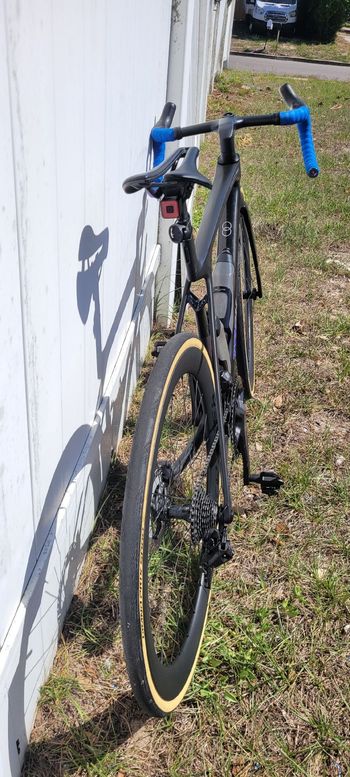 Used Trek Madone SLR 7 Gen 8 2025 2025 Road & Gravel, Black — image 8 of 10