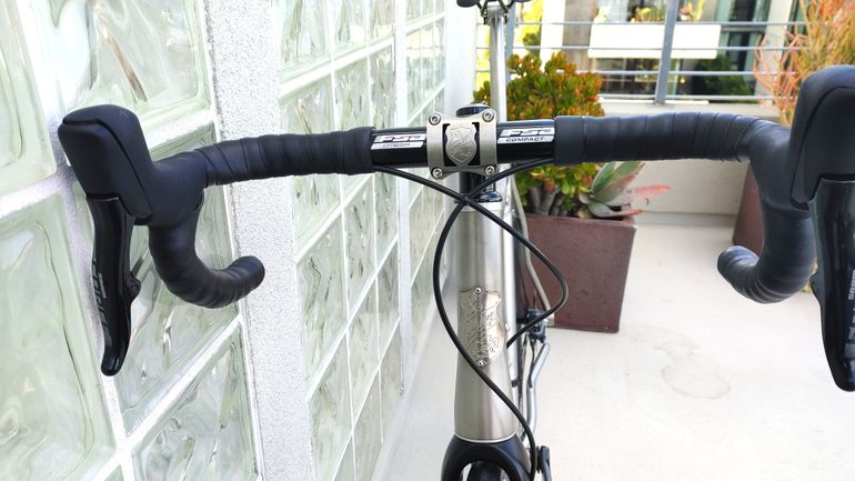 Used Lynskey Helix SRAM Force eTap AXS 2022 2022 Road & Gravel, Light Gray — image 7 of 12