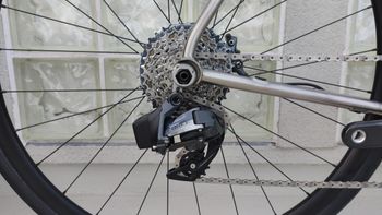 Used Lynskey Helix SRAM Force eTap AXS 2022 2022 Road & Gravel, Light Gray — image 3 of 12