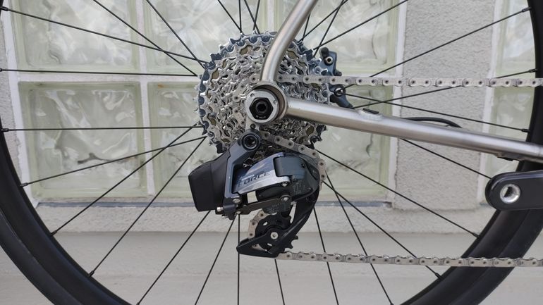 Used Lynskey Helix SRAM Force eTap AXS 2022 2022 Road & Gravel, Light Gray — image 3 of 12