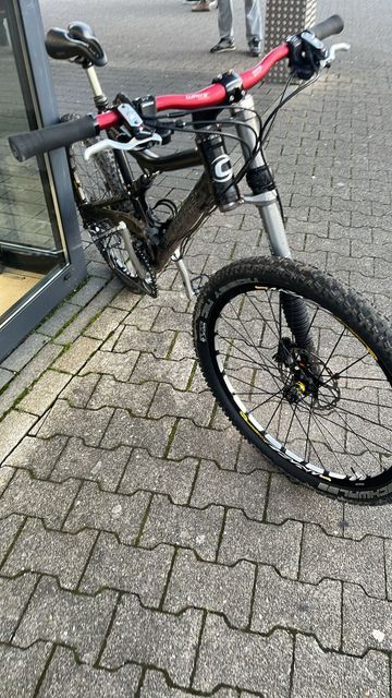 Used Cannondale Custom Shimano Deore XT 2008 Mountainbike, Black — image 3 of 4