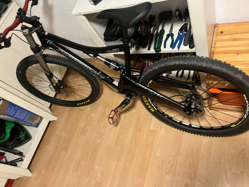 Used Cannondale Custom Shimano Deore XT 2008 Mountainbike, Black — image 4 of 4