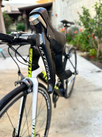 Used Giant TCR Advanced SL 2 2017 2017 Road & Gravel — image 9 of 9