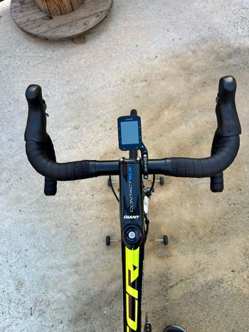 Used Giant TCR Advanced SL 2 2017 2017 Road & Gravel — image 4 of 9
