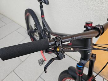 Used Conway WME 27,5 Carbon Enduro L / 47 cm Conway WME 27,5 Carbon Enduro L / 47 Cm 2017 Mountainbike — image 2 of 12