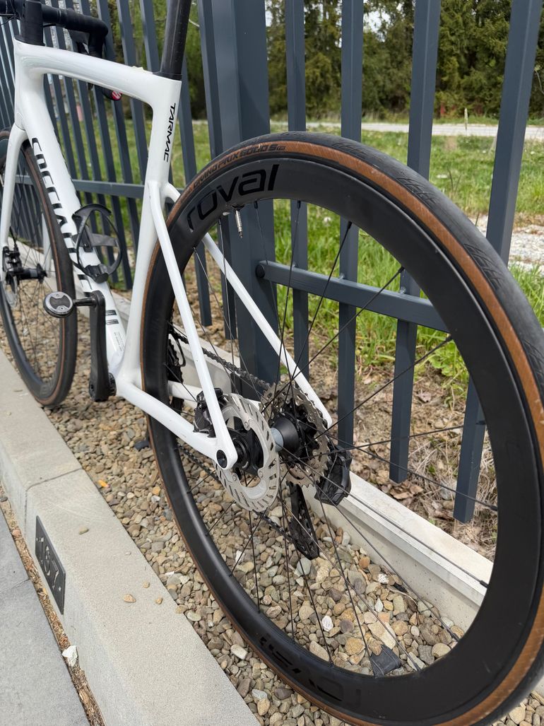 Used Specialized Tarmac SL8 Expert - Shimano Ultegra Di2 2025 2025 Road & Gravel, Blanco — image 16 of 30