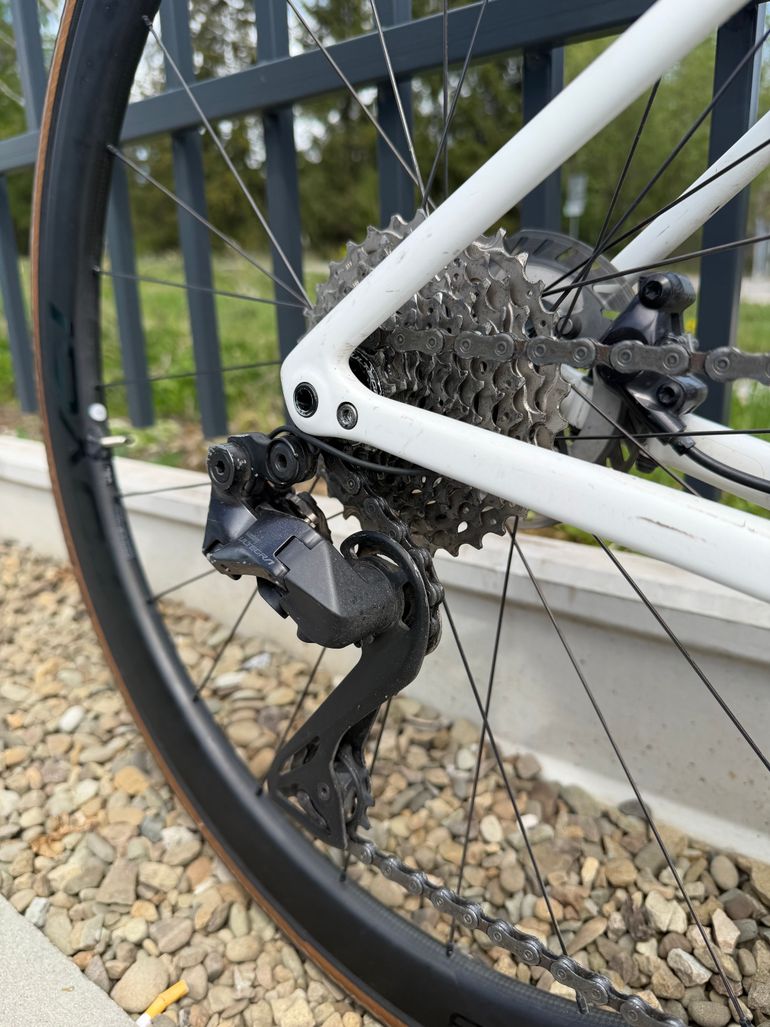 Used Specialized Tarmac SL8 Expert - Shimano Ultegra Di2 2025 2025 Road & Gravel, Blanco — image 26 of 30