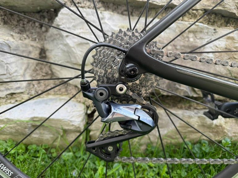 Used Canyon Canyon Ultimate CF SL 8.0 Shimano Ultegra 2020 Road & Gravel, Black — image 16 of 20