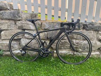 Used Canyon Canyon Ultimate CF SL 8.0 Shimano Ultegra 2020 Road & Gravel, Black — image 1 of 20