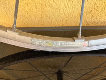 Used Trek Madone Shimano 105 2013 Road & Gravel, White — image 25 of 25