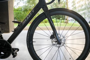 Tweedehands Scott Addict RC 30 2025 2025 Road & Gravel — afbeelding 4 van 11