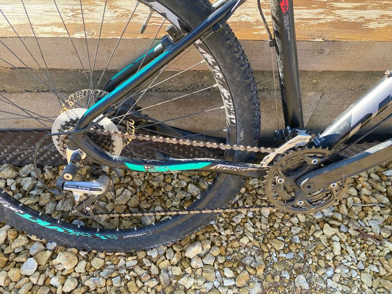 Used Montana Custom Shimano Acera 2016 Mountainbike, Green — image 4 of 8