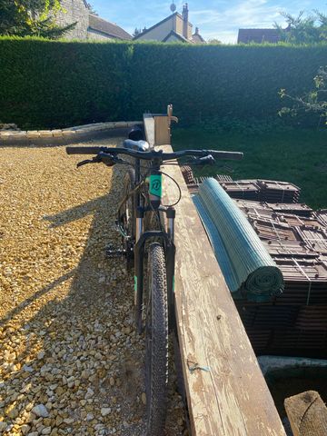 Used Montana Custom Shimano Acera 2016 Mountainbike, Green — image 5 of 8