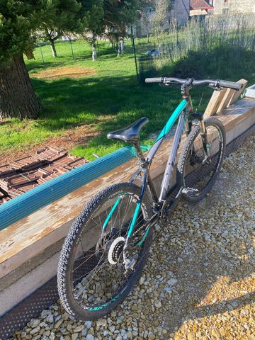 Used Montana Custom Shimano Acera 2016 Mountainbike, Green — image 6 of 8
