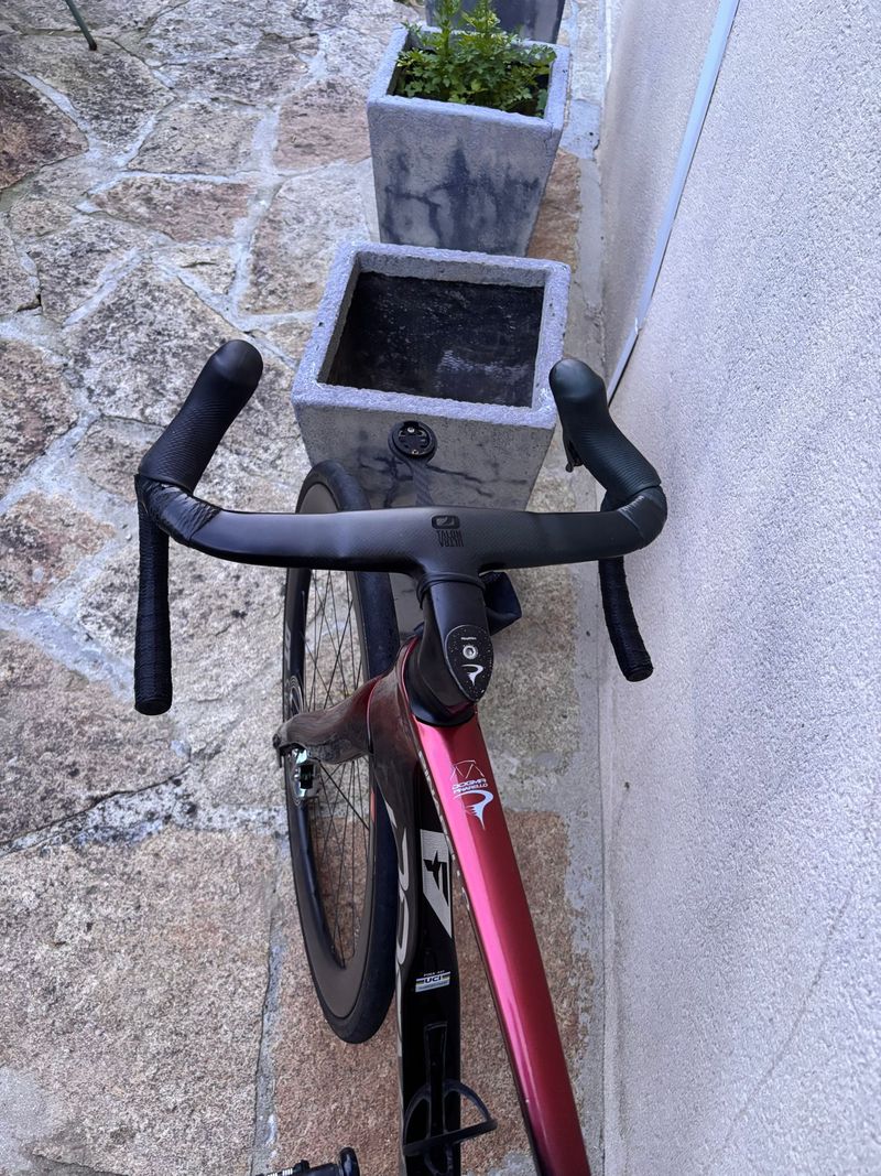 Tweedehands Pinarello Dogma SRAM Red 2025 Road & Gravel — afbeelding 5 van 7