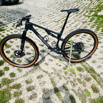 Brugt Merida NINETY-SIX RC XT 2024 2024 Mountainbike — billede 2 af 6