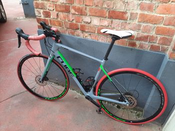 Used CUBE ATTAIN GTC Pro Disc 2017 2017 Road & Gravel, Light Gray — image 6 of 8