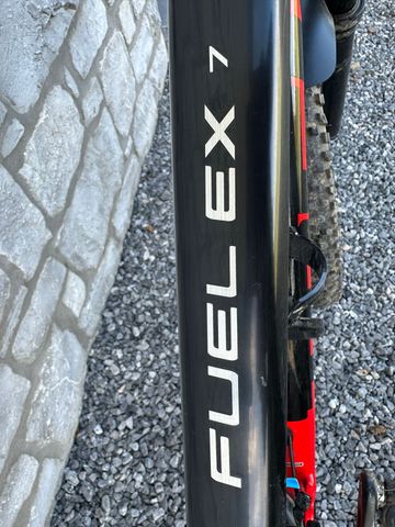 Gebrauchtes Trek Fuel EX 7 2021 2021 Mountainbike, Rot, 27.5, 29 — Bild 3 von 6