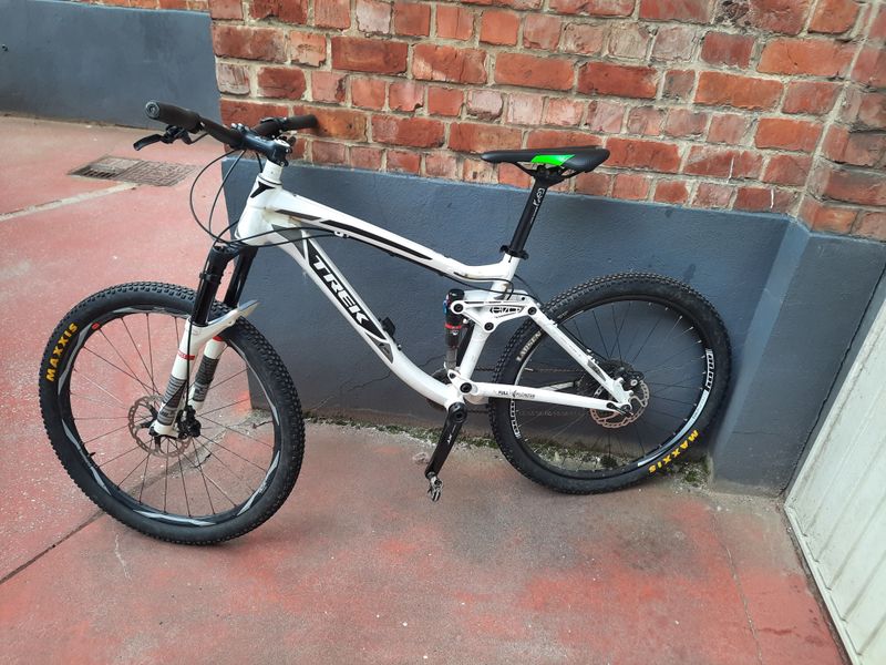Used Trek Fuel EX 7 2012 2012 Mountainbike, White, 26 — image 1 of 7