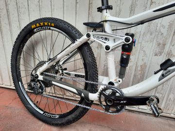 Used Trek Fuel EX 7 2012 2012 Mountainbike, White, 26 — image 3 of 7