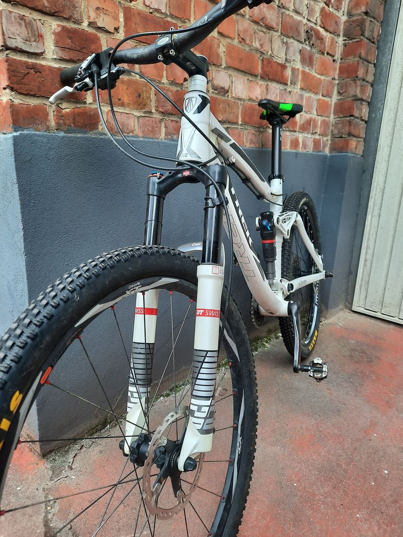 Used Trek Fuel EX 7 2012 2012 Mountainbike, White, 26 — image 5 of 7