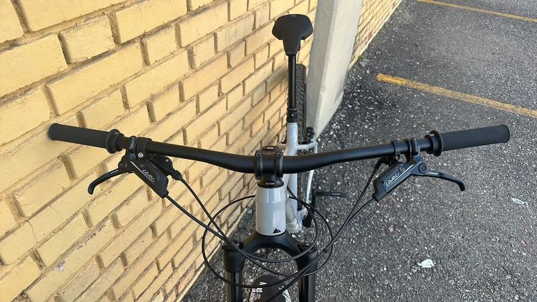 Used Canyon Stoic 3 2021 2021 Mountainbike, Light Gray, 27.5, 29 — image 8 of 12