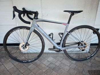 Used BMC Roadmachine 01 FOUR 2019 2019 Road & Gravel, Grigio chiaro — image 5 of 8