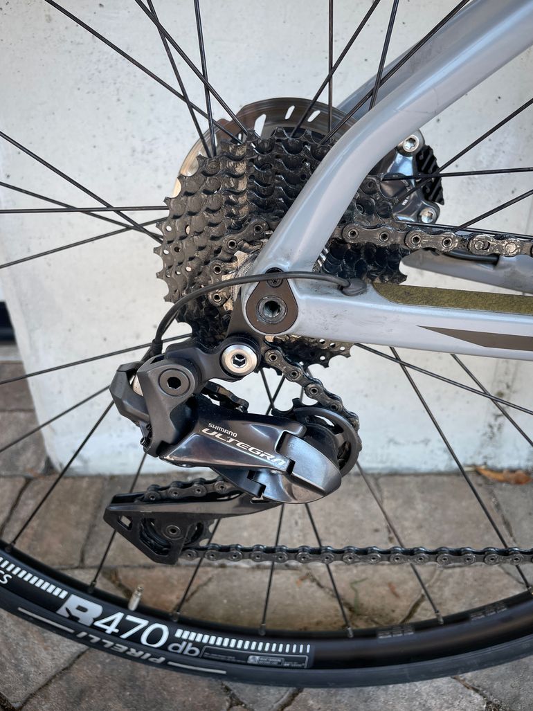 Used BMC Roadmachine 01 FOUR 2019 2019 Road & Gravel, Grigio chiaro — image 6 of 8