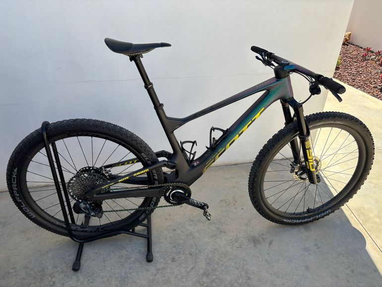 Used Scott Spark RC World Cup EVO AXS 2023 2023 Mountainbike, Green, 29 — image 2 of 9