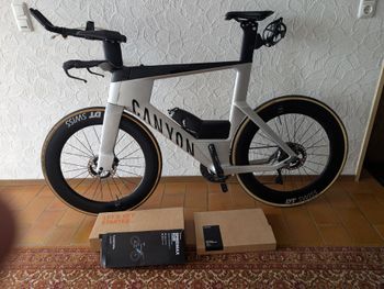 Used Canyon Speedmax CFR Di2 2023 2023 Road & Gravel, Light Gray — image 8 of 8