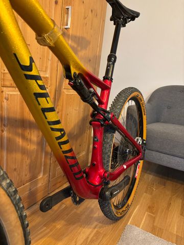 Specialized Men's Epic Comp Carbon 2018 2018 Mountainbike usato, Rosso — immagine 5 di 8