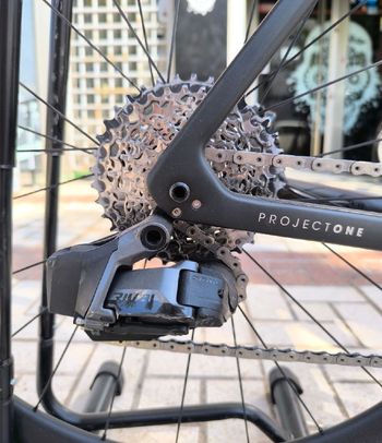 Used Trek Émonda SLR 6 eTap 2022 2022 Road & Gravel, Black — image 3 of 4